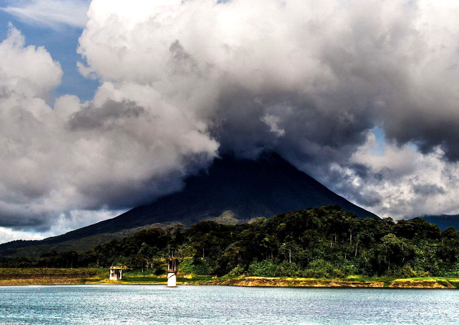 El cielo de Costa Rica sobre el Arenal